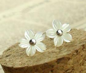 Flower Shape Seashell Studs for Women